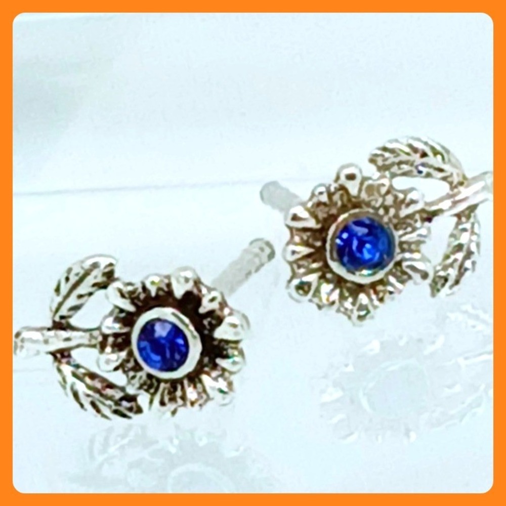 Vintage 90s Sterling Silver Blue Crystal Sunflower Stud Earrings Floral Jewelry